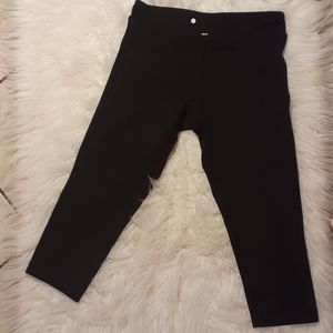 Lululemon capris
